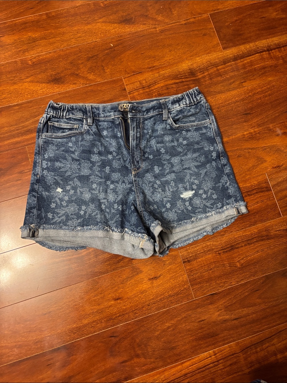 Arizona Denim Floral Print Women's Shorts - Blue